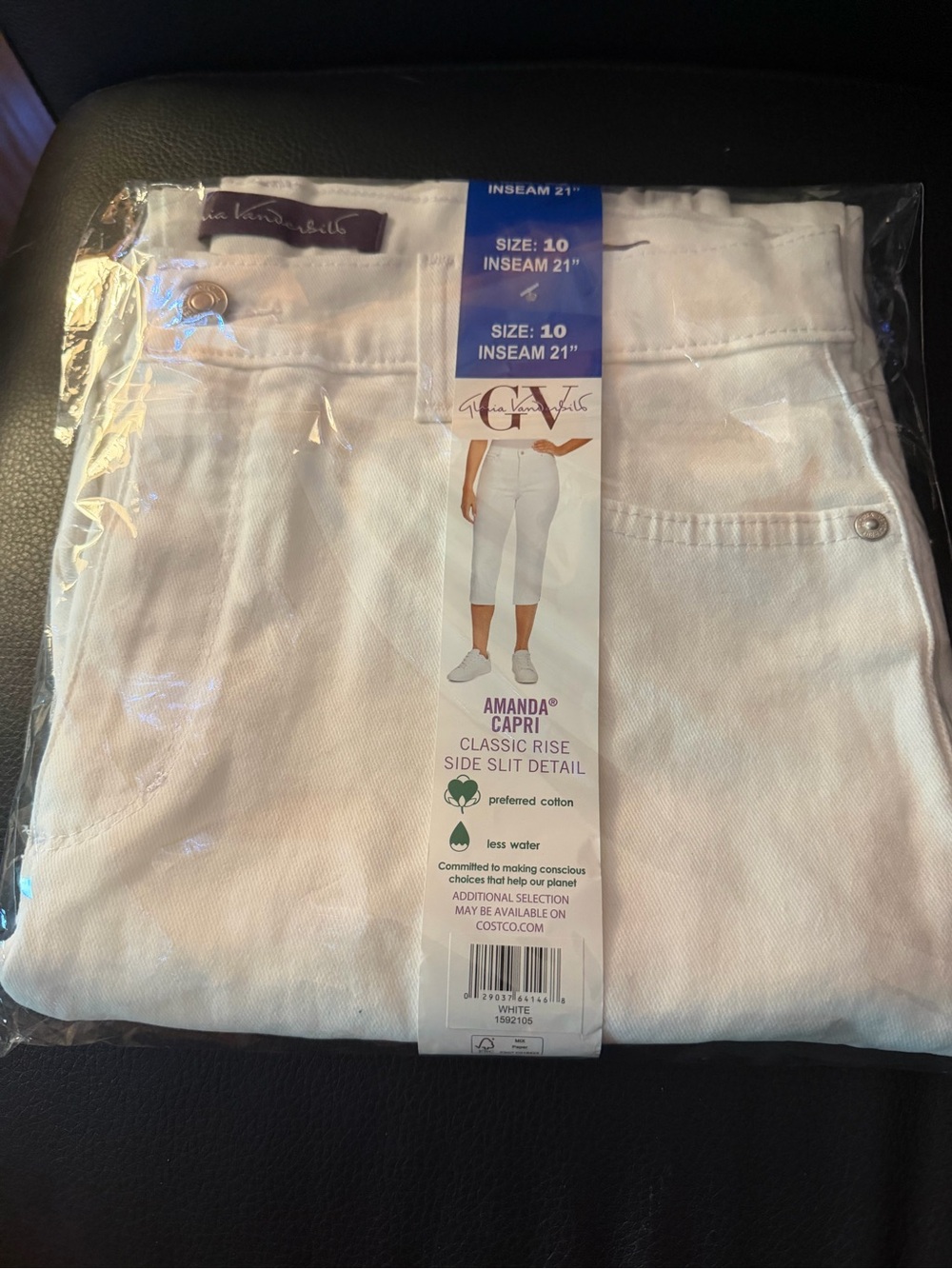 Kirkland Signature White Capris Size 10-NWT